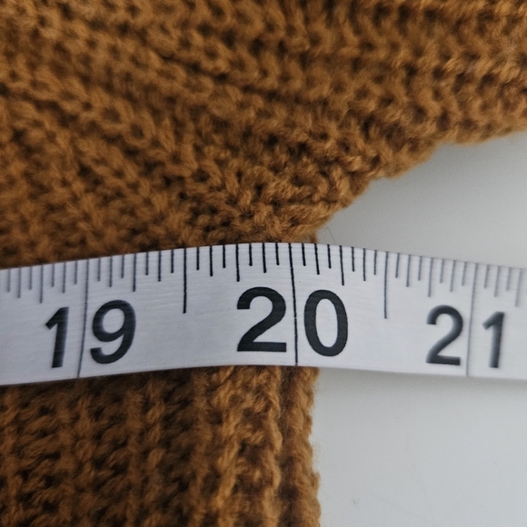 Full Circle Trend Woman's Cropped Tan Sweater with Cinched Tie Front Sz Medium - Picture 7 of 9